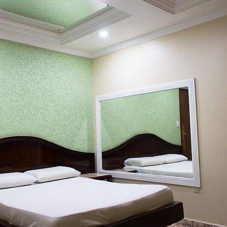 Hotel Valadares Núcleo Bandeirante Eksteriør bilde